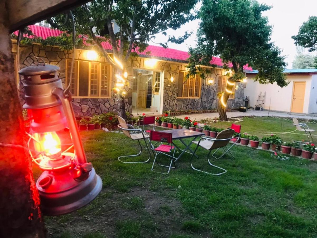 Sehrish Guest House Скарду Екстериор снимка