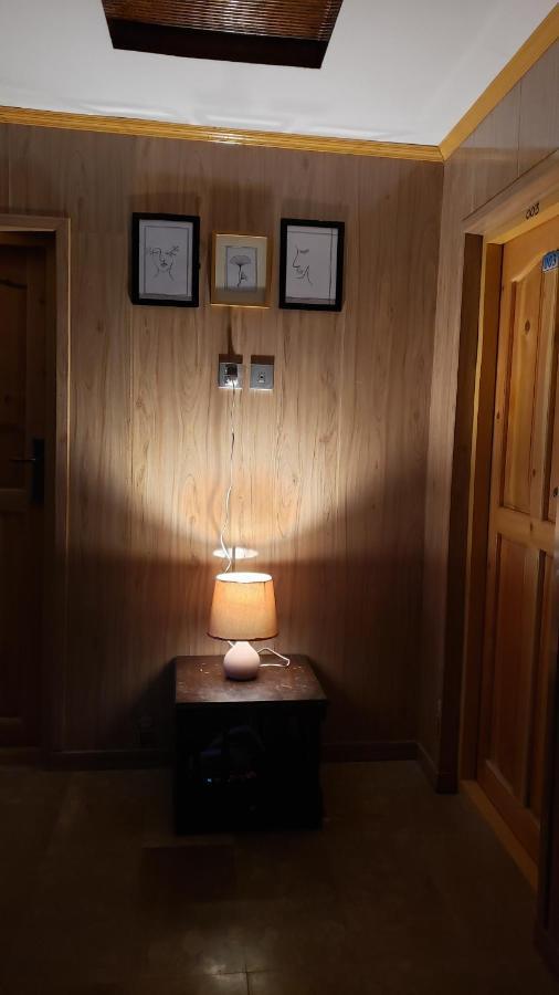 Sehrish Guest House Скарду Екстериор снимка
