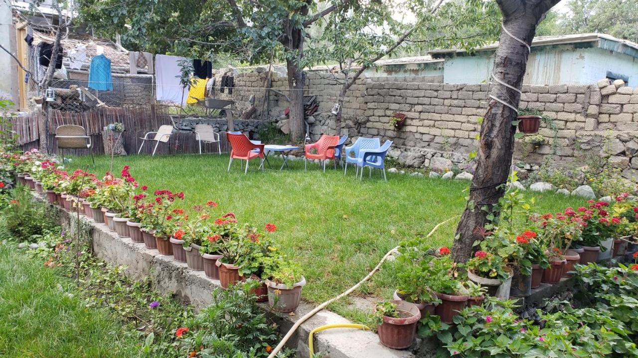 Sehrish Guest House Скарду Екстериор снимка