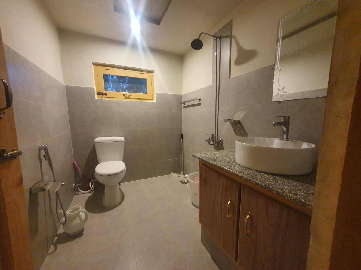Sehrish Guest House Скарду Екстериор снимка