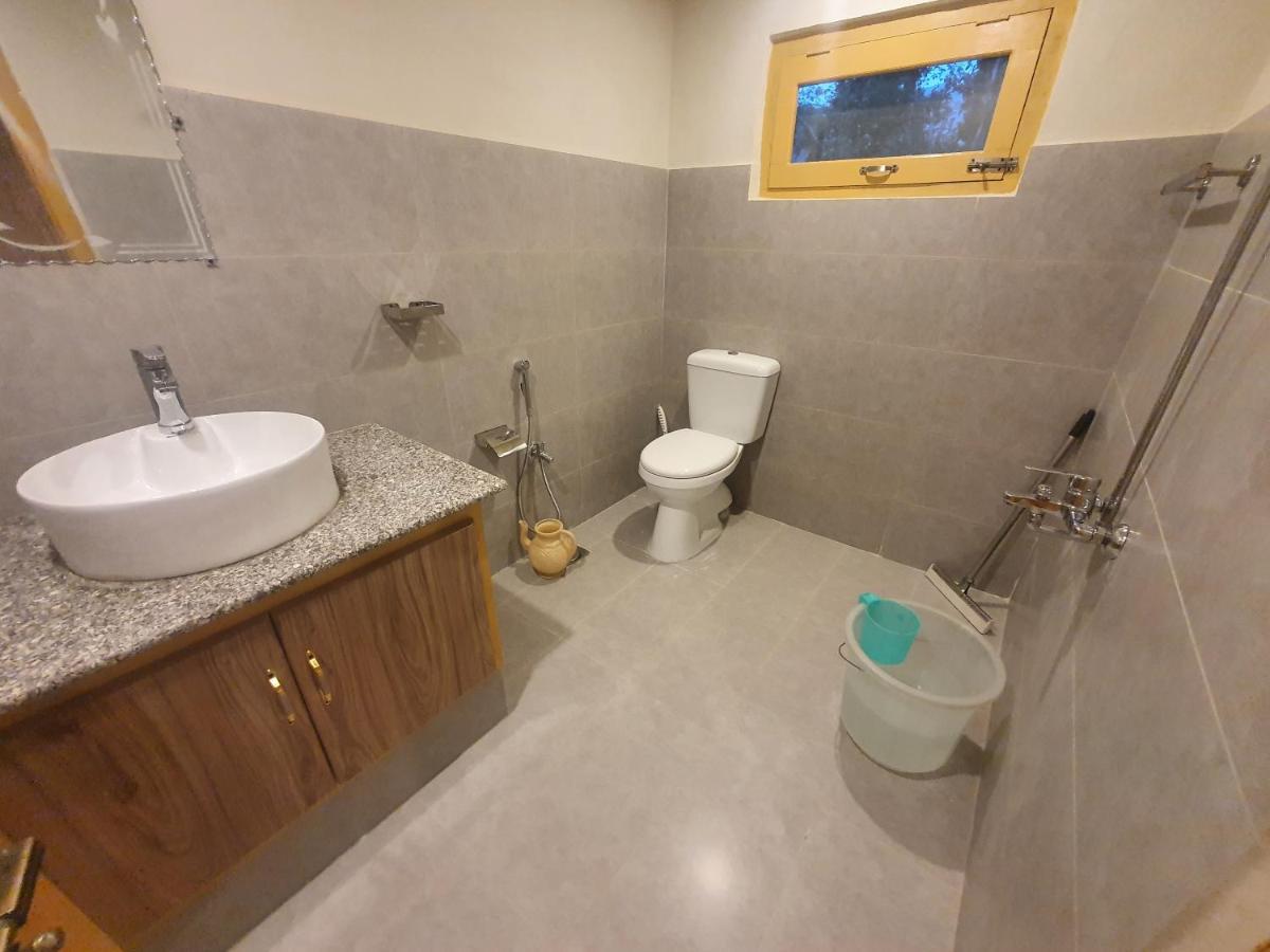 Sehrish Guest House Скарду Екстериор снимка