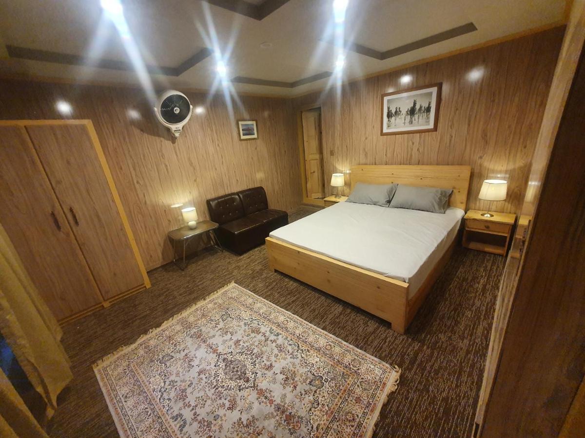 Sehrish Guest House Скарду Екстериор снимка