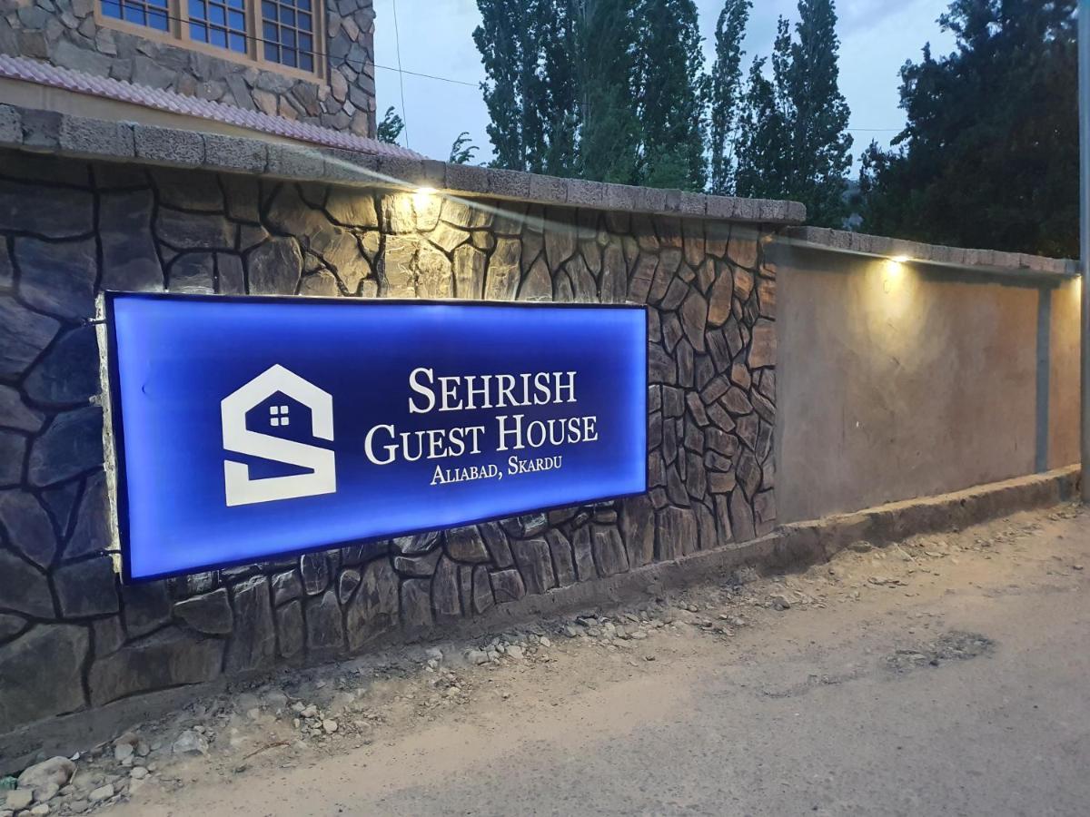 Sehrish Guest House Скарду Екстериор снимка