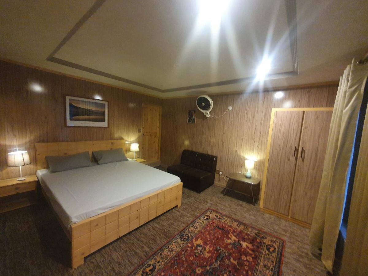 Sehrish Guest House Скарду Екстериор снимка