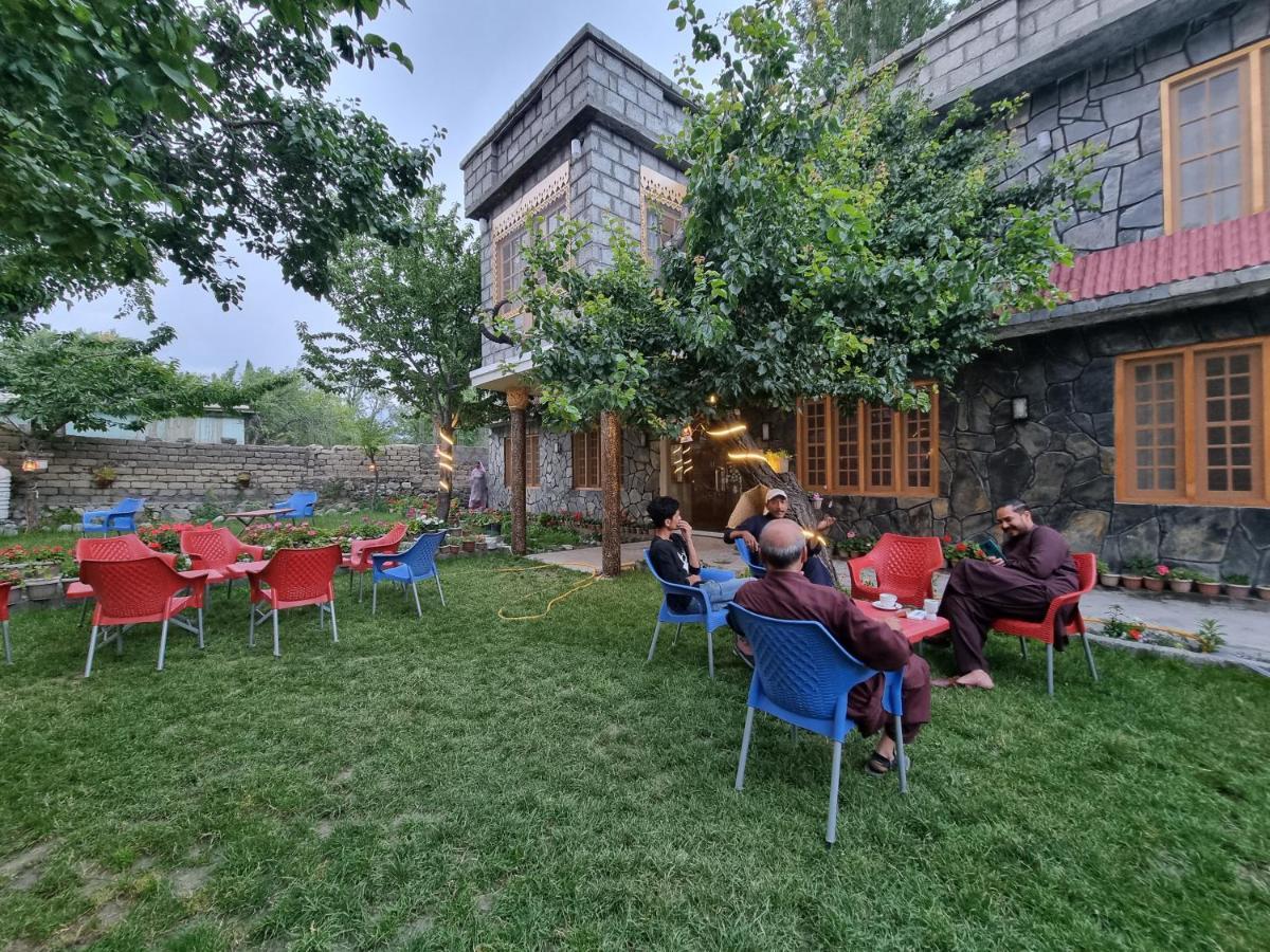 Sehrish Guest House Скарду Екстериор снимка