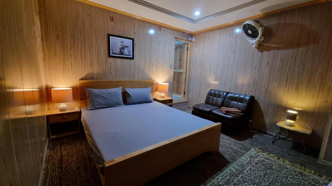 Sehrish Guest House Скарду Екстериор снимка